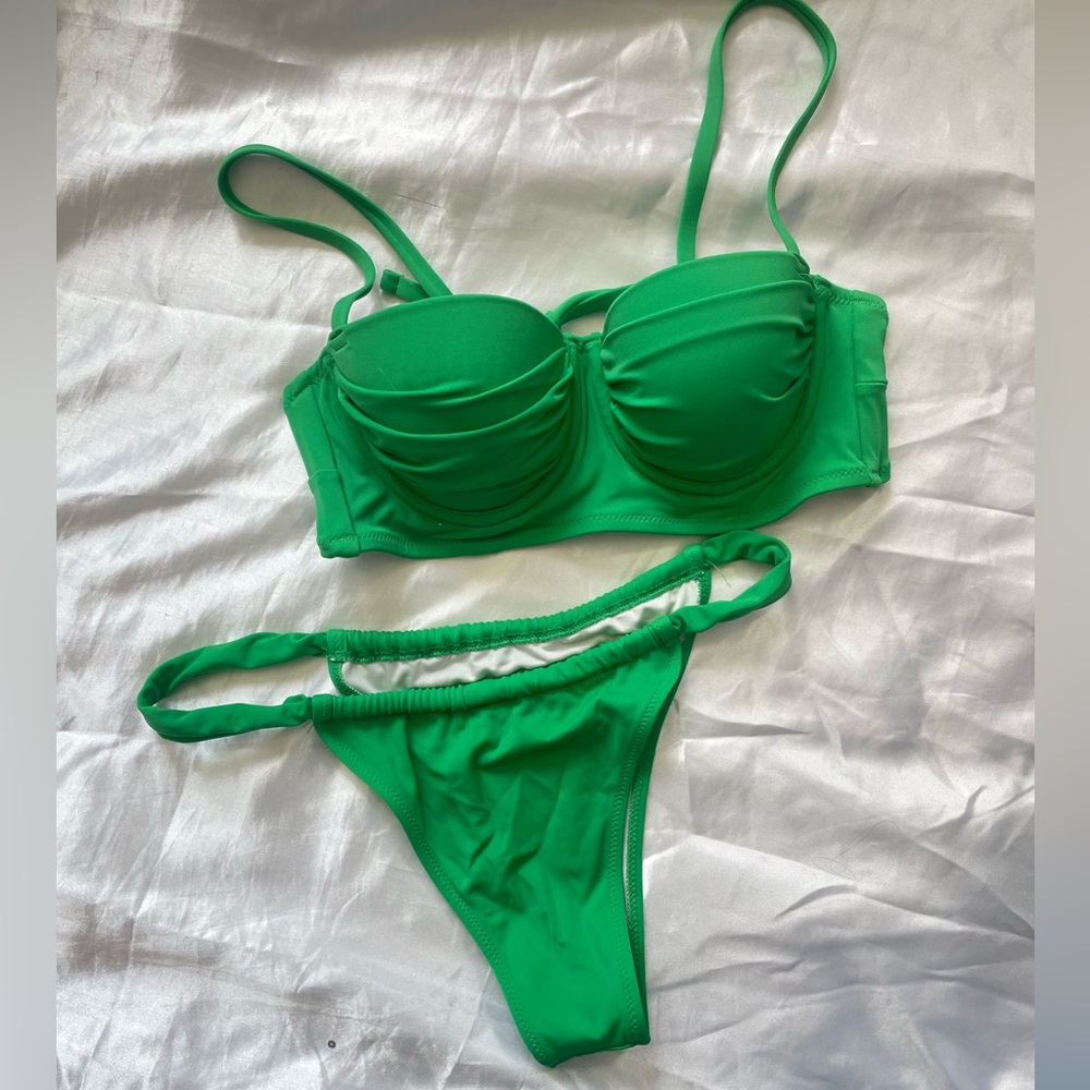 Vivid Green Bikini Set, Size: S/M